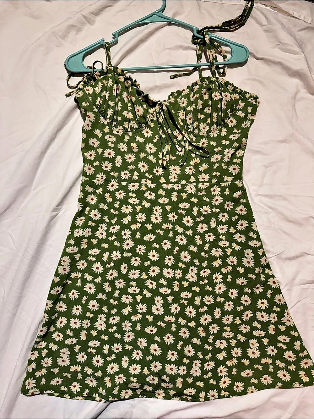 BridGE Floral Mini Dress in Green & White Size Medium